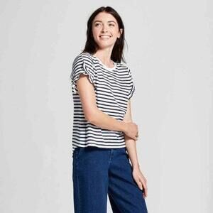 A New Day Black & White Striped Short Sleeve T-Shirt Women's Size Medium